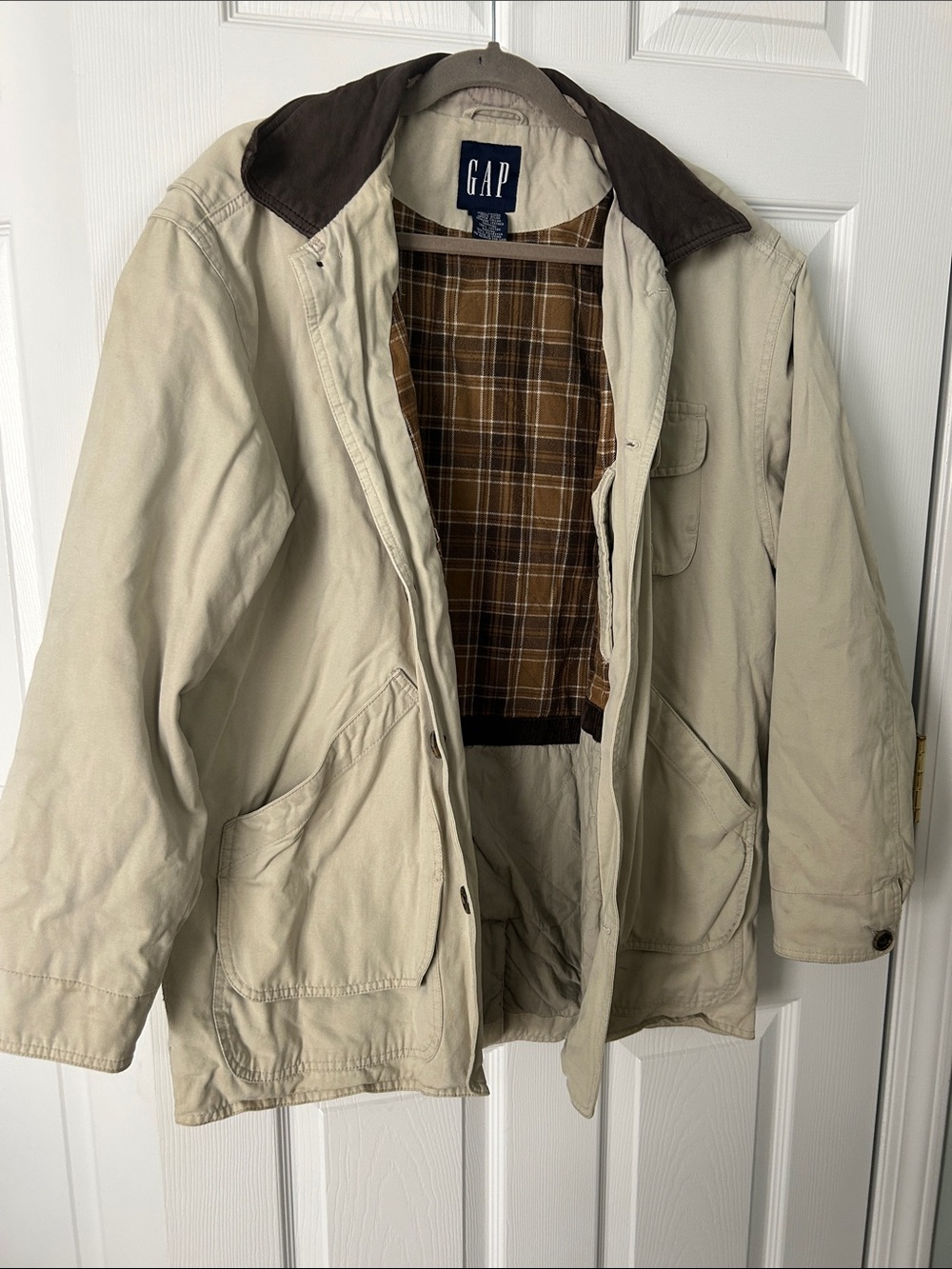 GAP Men's Light Beige Field Jacket with Dark Brown Collar